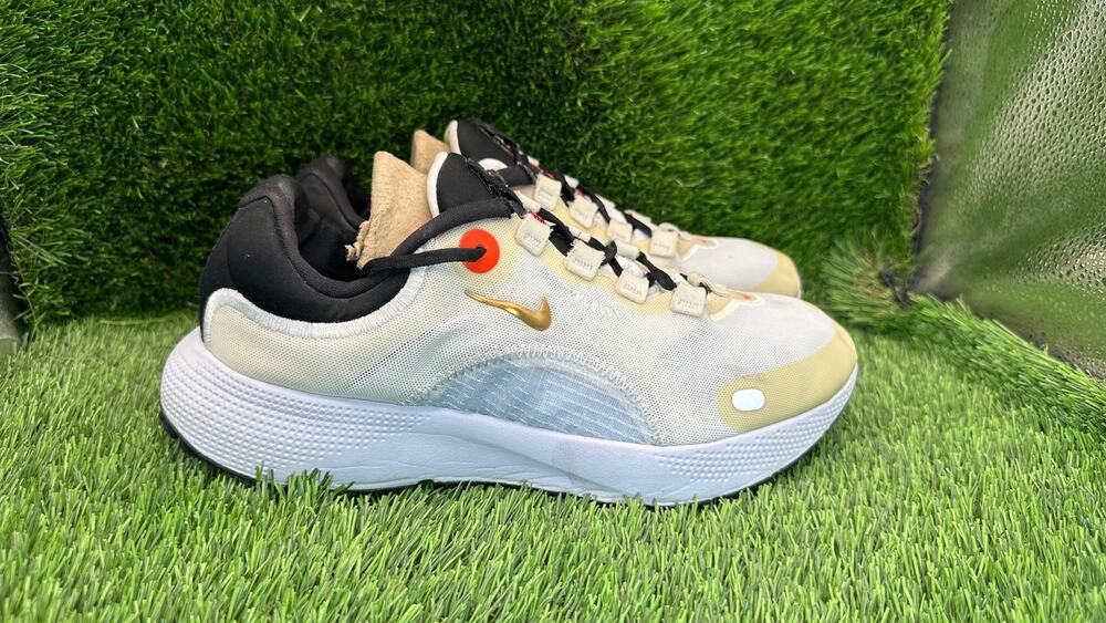 Nike React Escape Run CV3817-103 Athletic Sneaker Women's 9 White Mesh Running